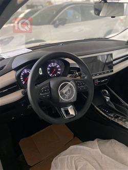 ئێم جی 5 پڵەس